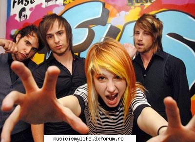 a los 13 a�os de edad, hayley se mudo de meridian, a franklin, tennesse, donde conoci� a los