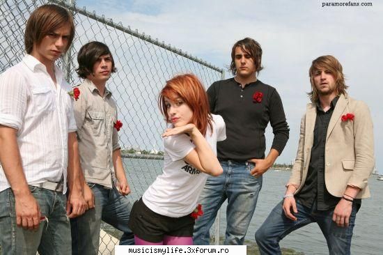 poze trupa - tom addict - Paramore
